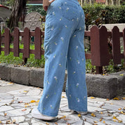 29" Inseam Jeans - Light Wash with Daisies